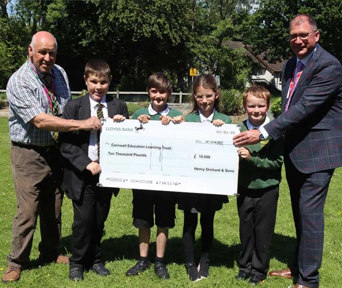 Henry Orchard and Sons donate £10,000 to fund the purchase of defibrillators in local schools